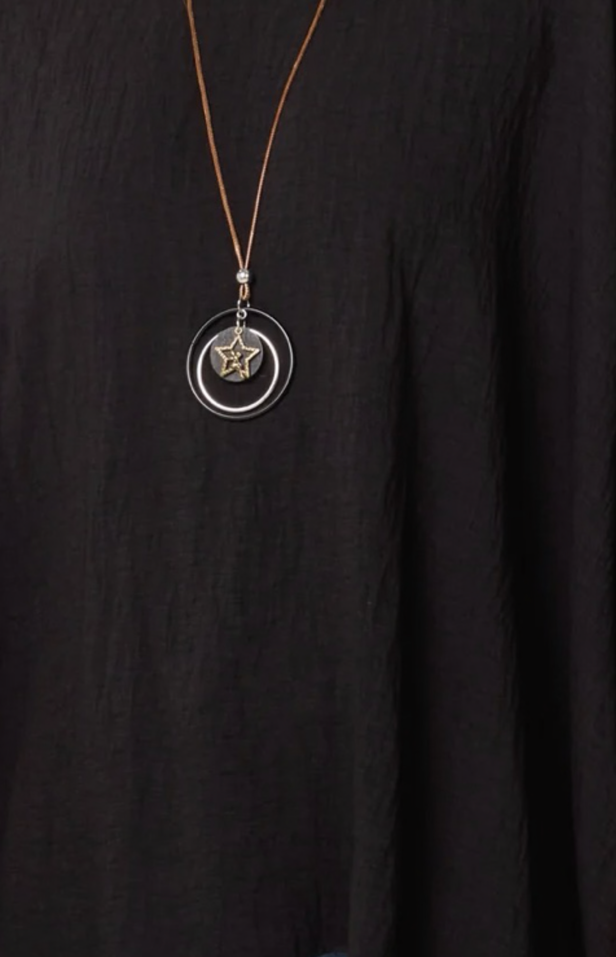 Necklace Batwing Top with Asymmetric Hem – Black 🖤