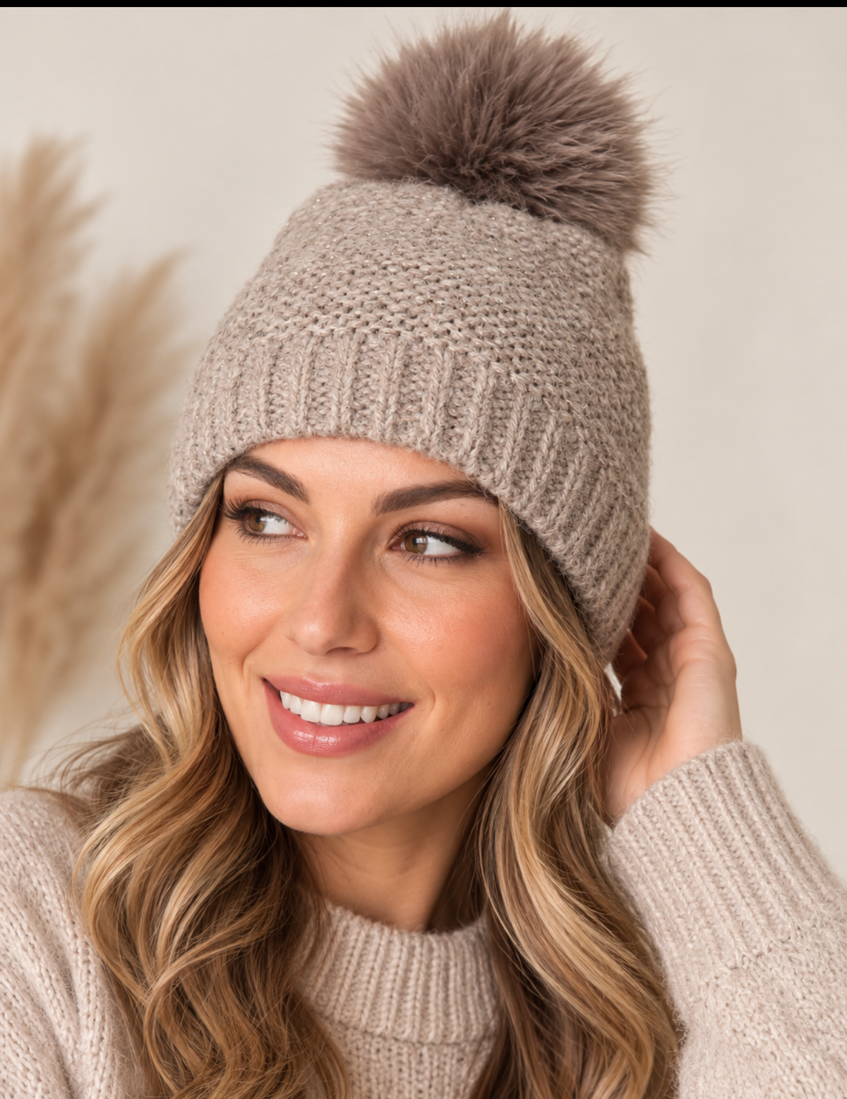 POM POM BEANIE