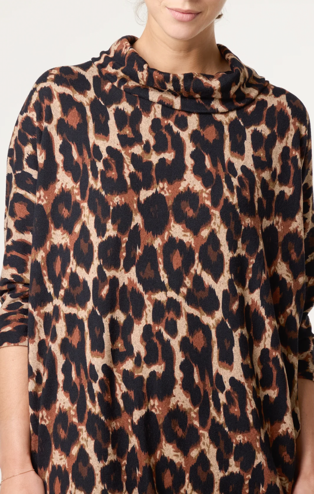 Leopard Print Cowl Neck Pocket Dress – One Size 🐆🤎