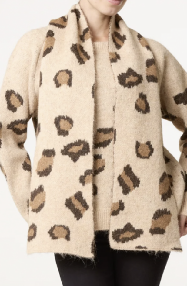 Leopard Print Knit Jumper & Scarf Set 🐆🤎