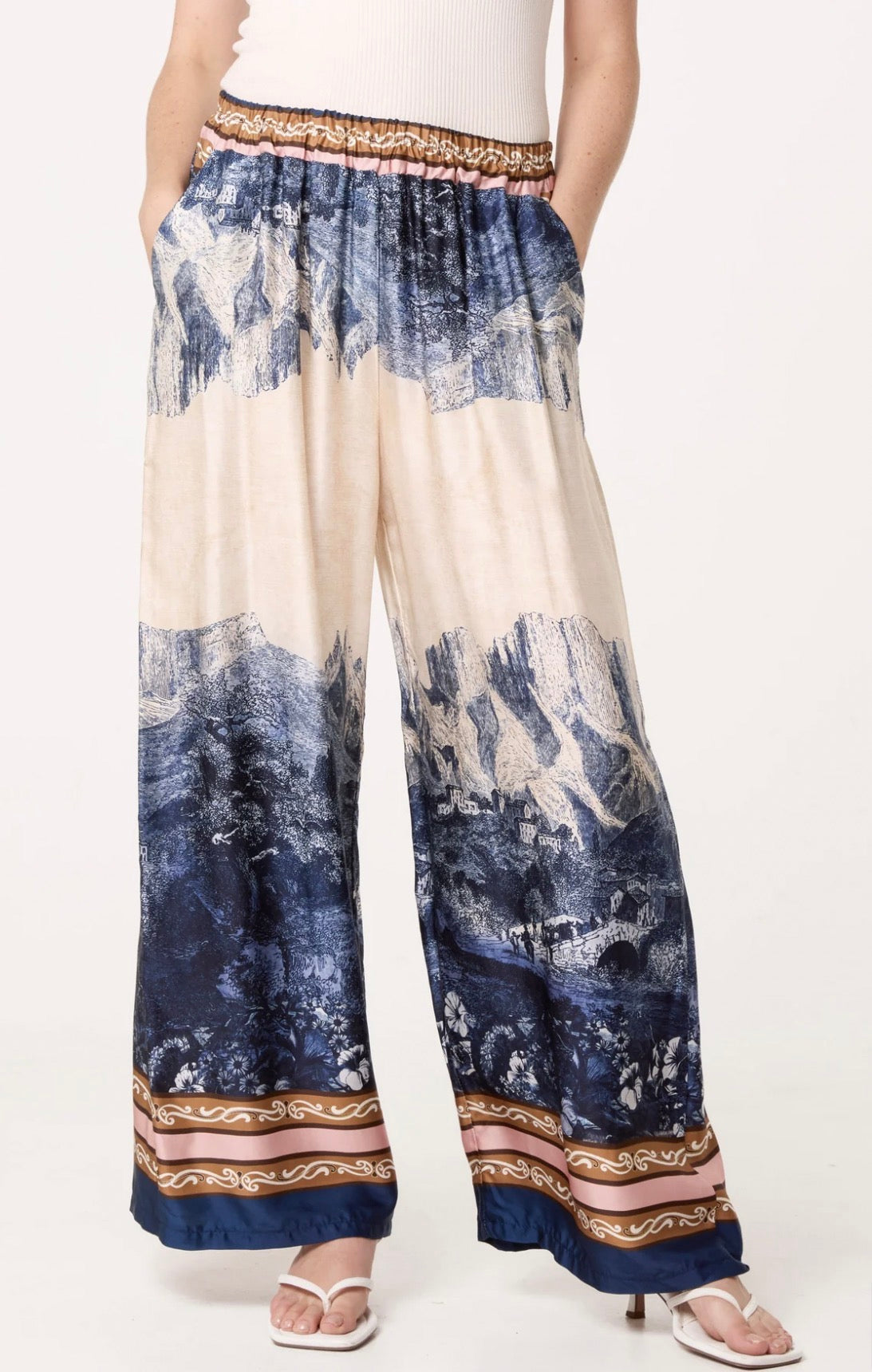 Mountain Print Border Wide-Leg Trousers
