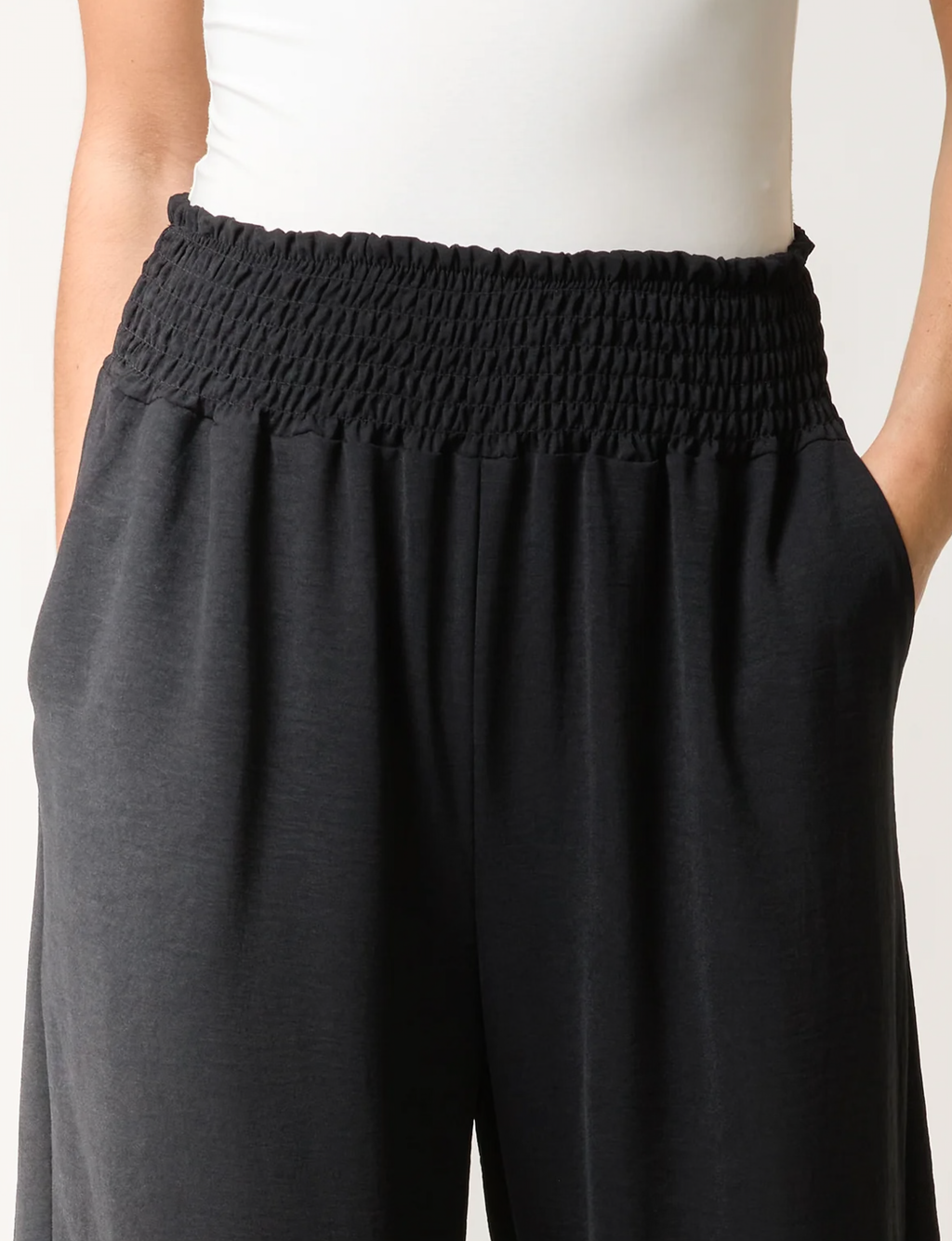 ELASTICATED WAIST POCKETS WIDE LEG TROUSERS