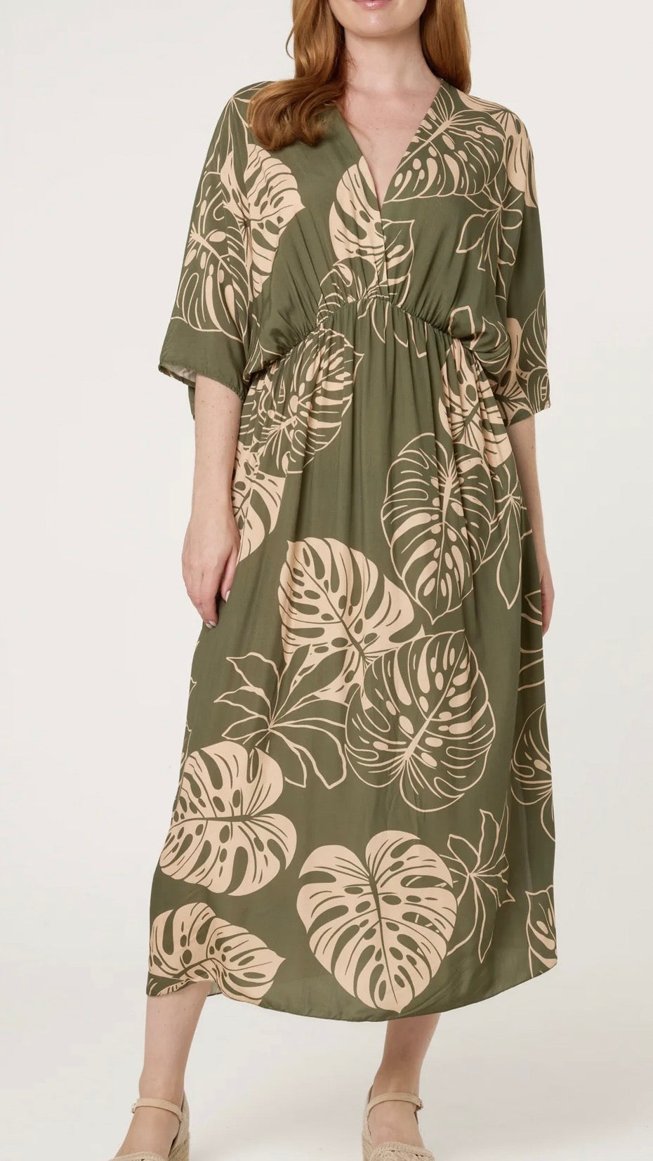 Olive Leaf Print Elasticated Waist Midi Dress 🌿